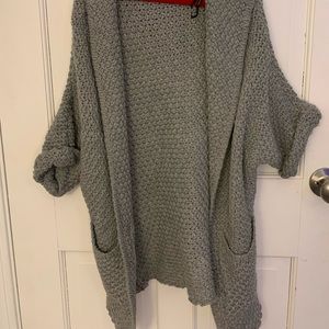 Grey Shortsleeved Cardigan